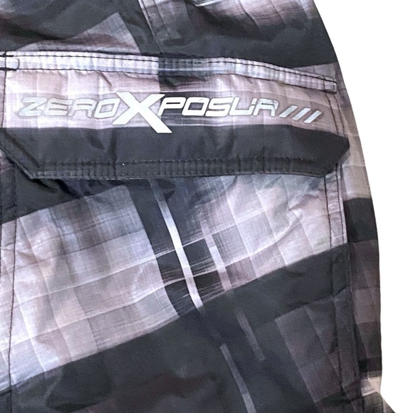 ZeroXposur Snowboard Ski Pants Youth Medium 10-12 Black Grey Winter Warm EUC - Picture 6 of 9